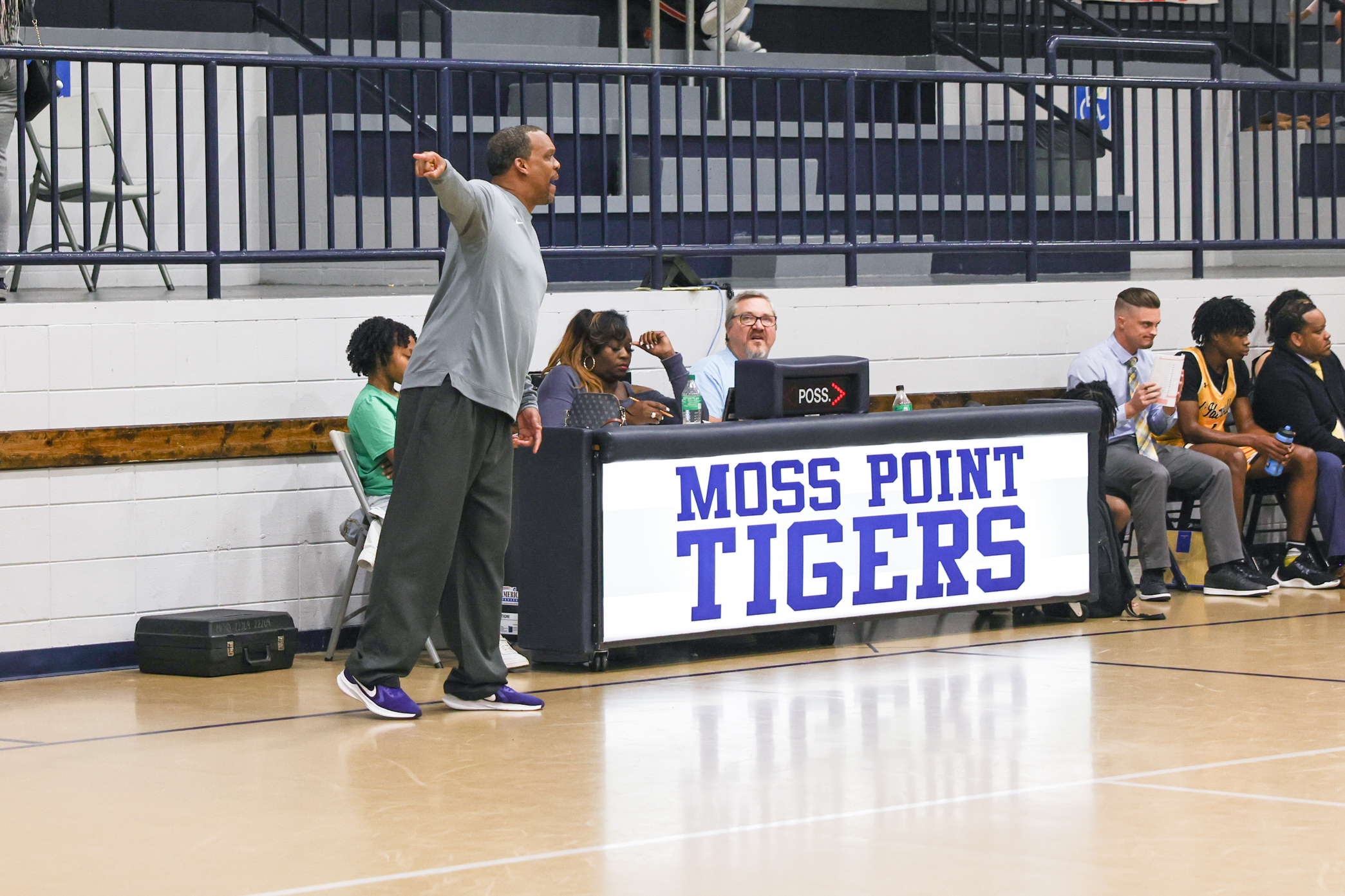 Prep Hoops: Both Moss Point and HCHS boys make the home-court advantage count Monday night
