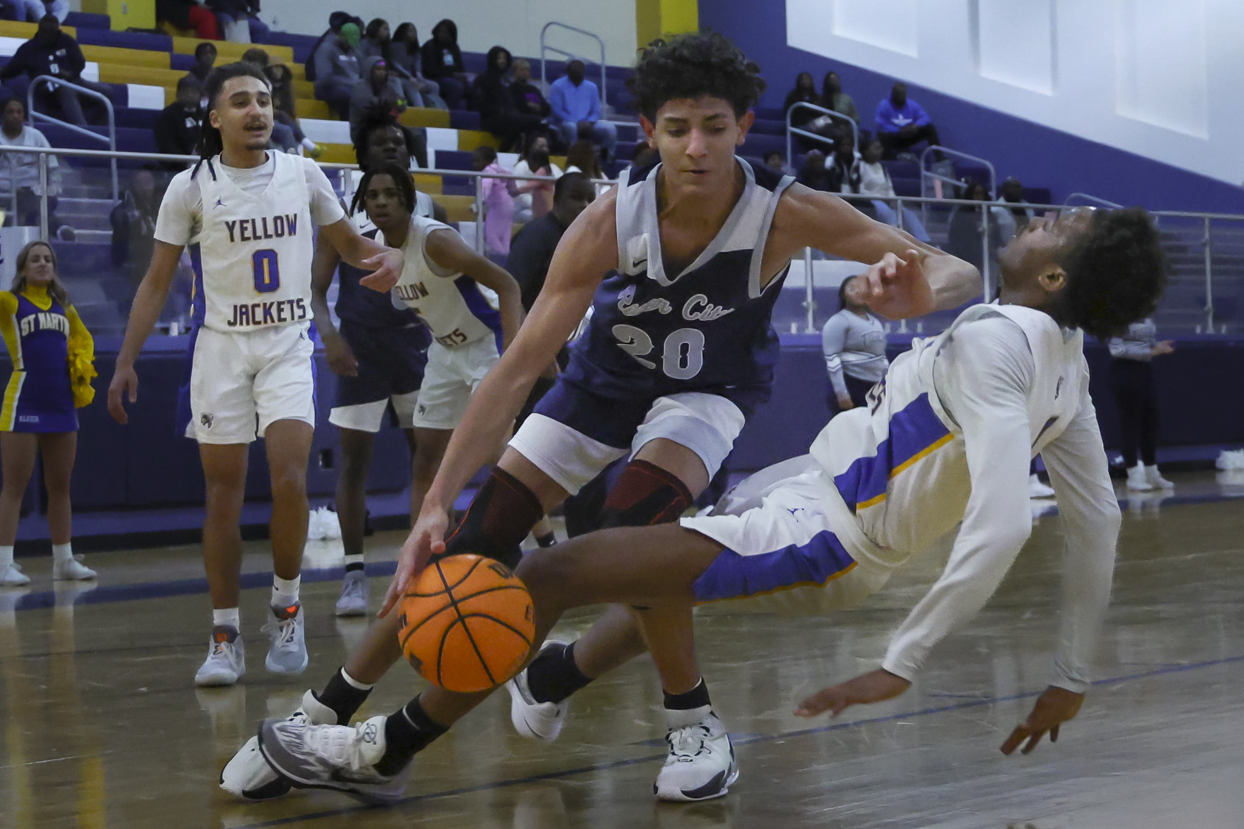 Prep Hoops: Moss Point Tigers slip past home-standing St. Martin 53-47