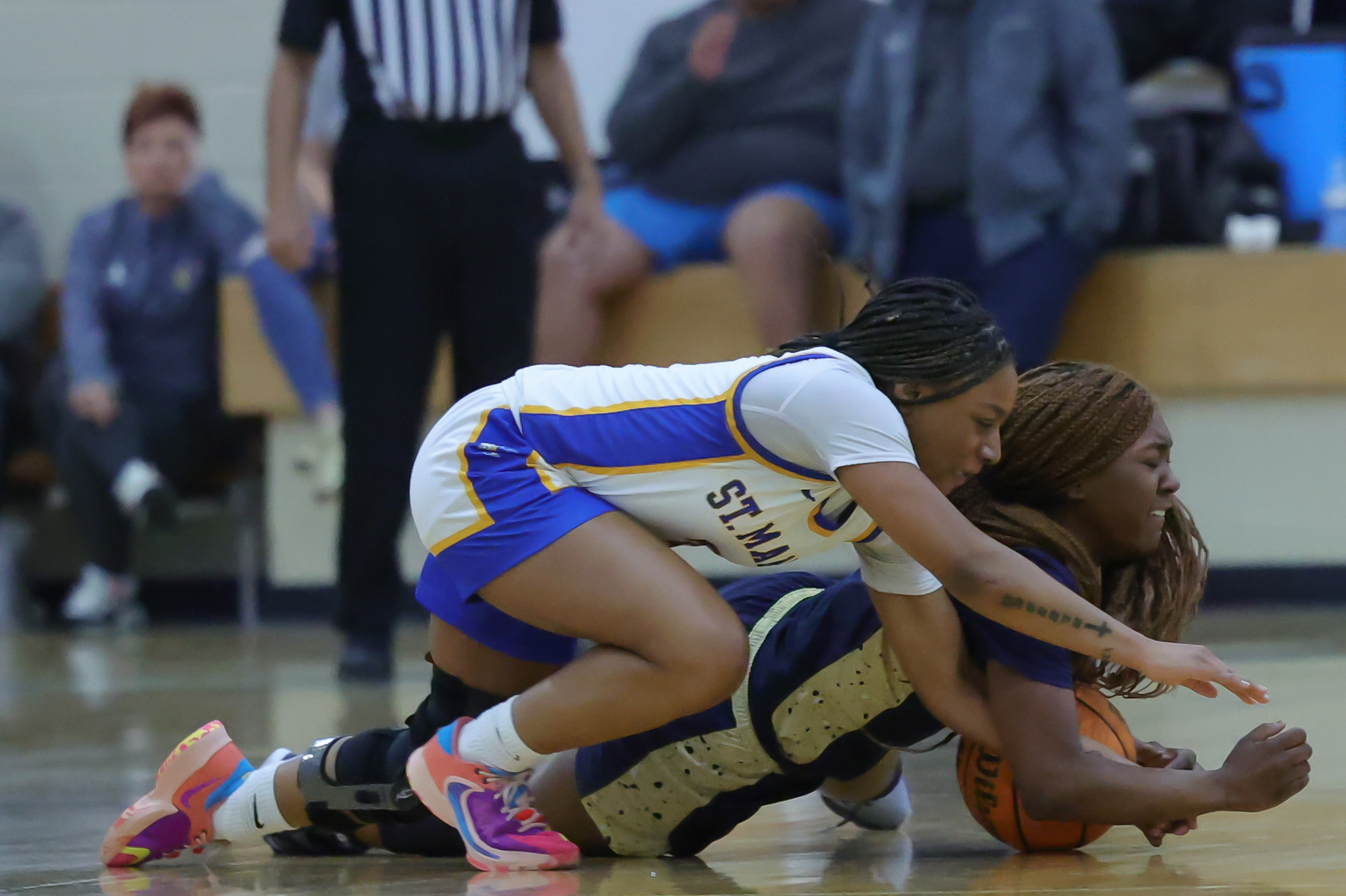 Prep Hoops: Quartet of “Southern Six” squads fall in Class 5A play; all state quarterfinal tournaments set