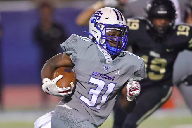 Prep Football: Versatile Ocean Springs back Sharroid Whitehead finds a spot on the “Sweet 16 in the Southern 6” list
