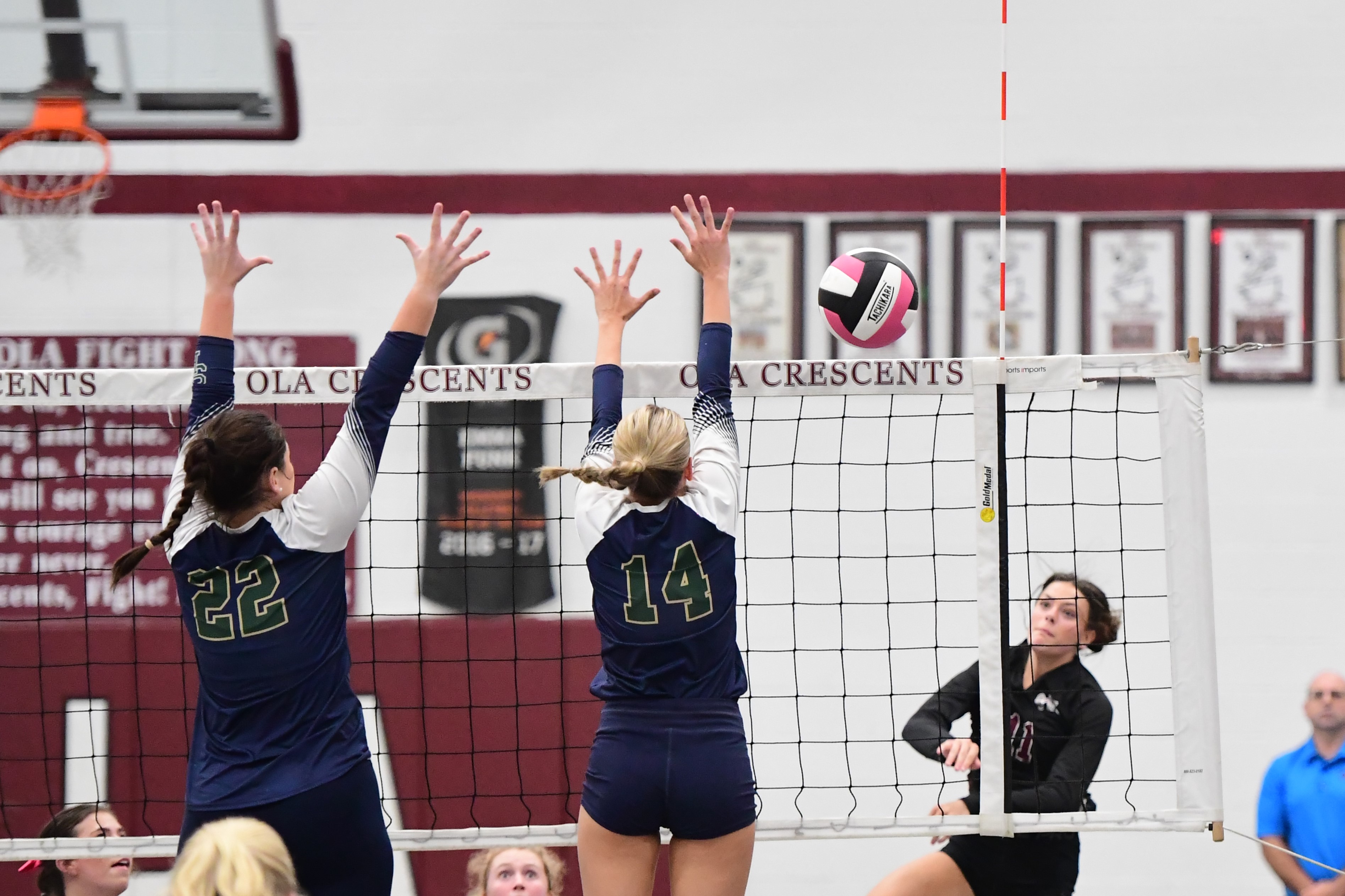 Prep Volleyball: Defending state champion OLA appears to be in fine form to defend its title