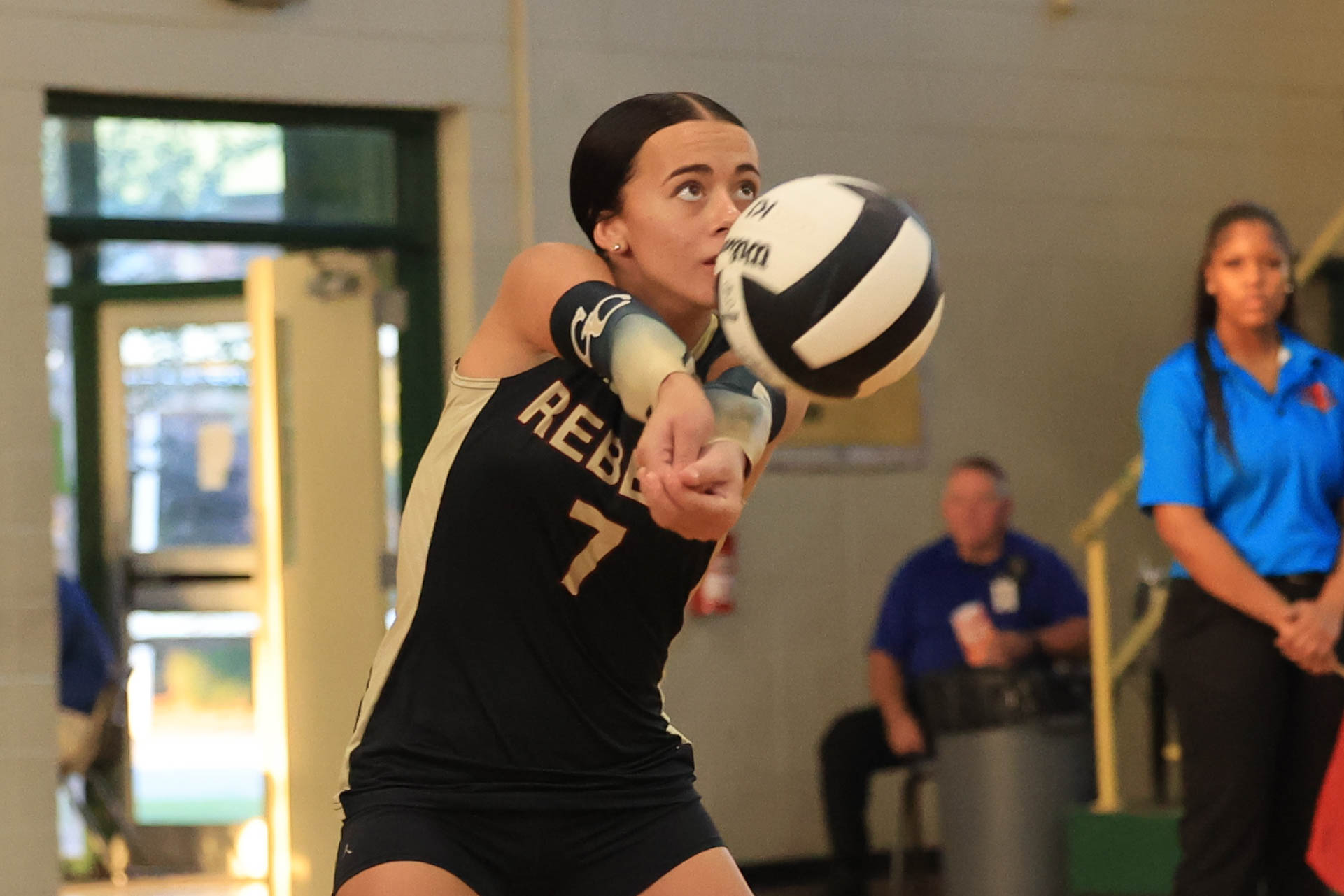 Prep Volleyball Playoffs: Eight “Southern Six” squads will battle in six separate South State championship matches Monday