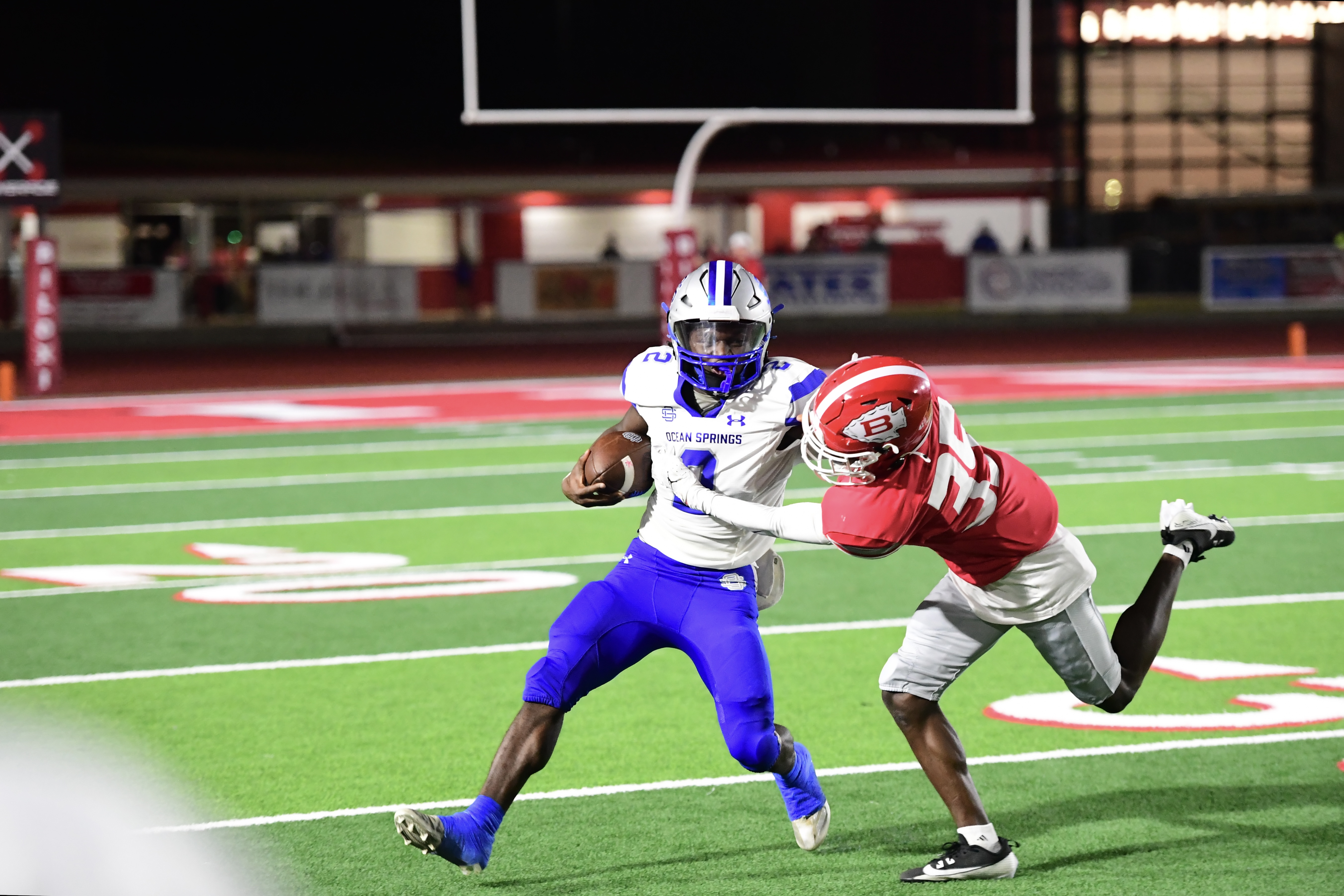Prep Football: Ocean Springs keeps its region winning streak alive with 34-14 win over Biloxi
