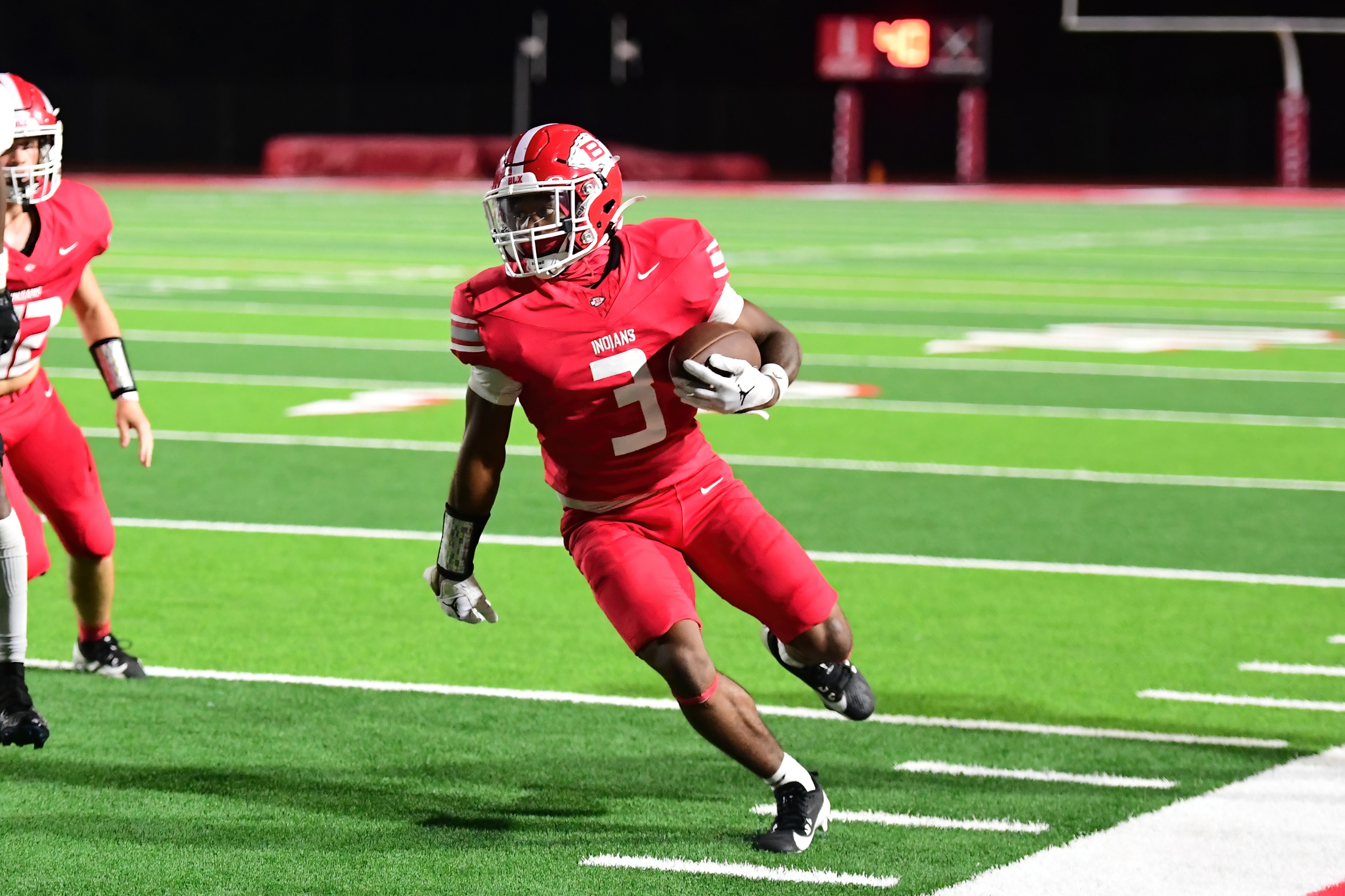 Prep Football: Biloxi stuns D’Iberville 24-23 with 14 unanswered points late in the game