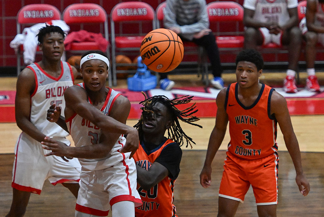 Prep Basketball: Indians own seven game win streak heading into new year after thumping Wayne County 67-30