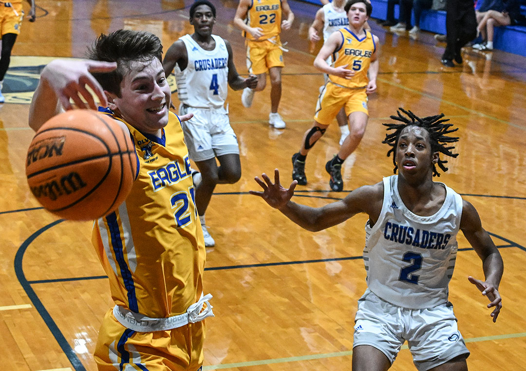 Prep Basketball: Sacred Heart cools off Resurrection with a big win to open Region 8-1A action Friday