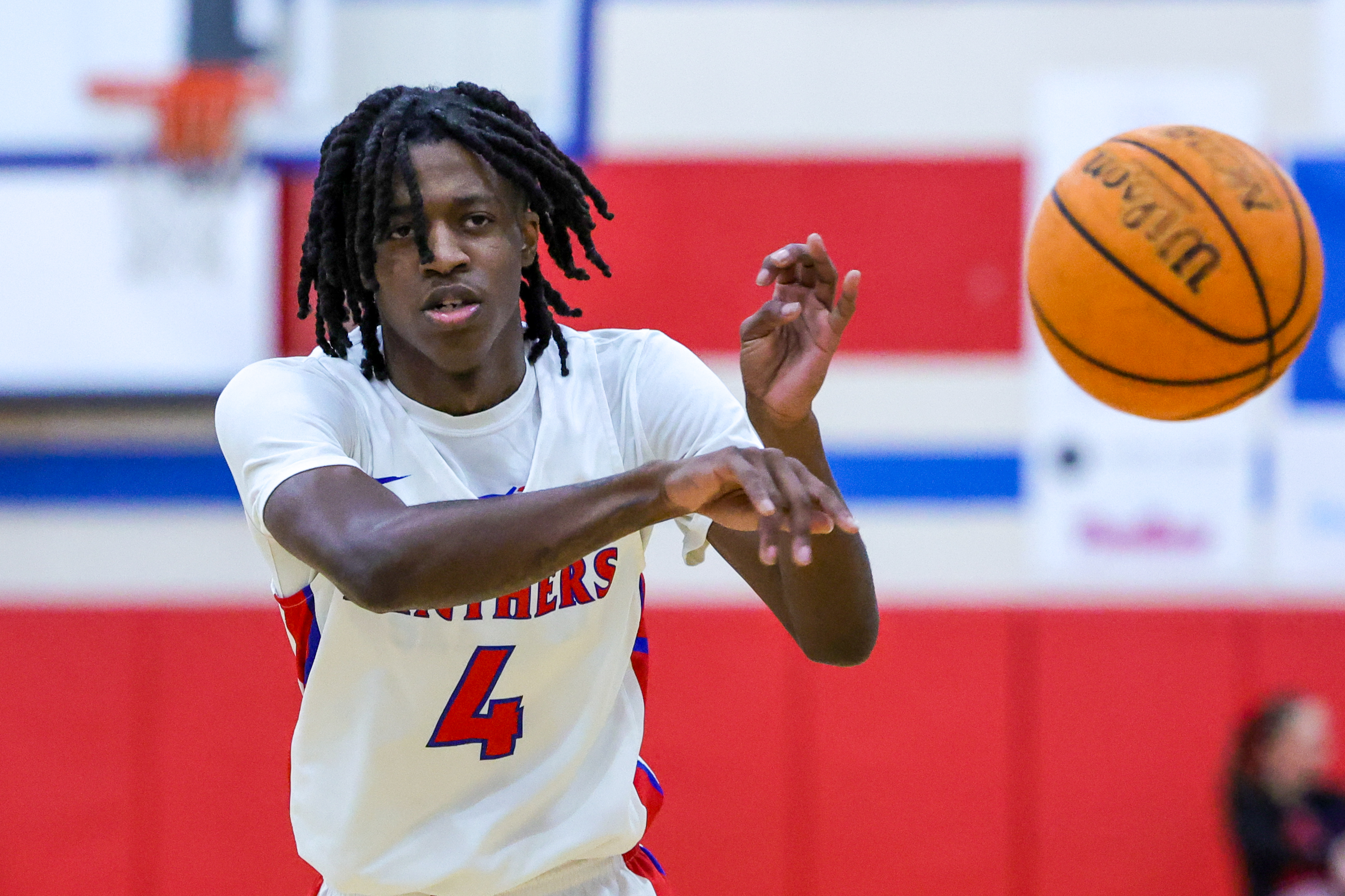 Prep Sports: Panthers bounce back from two game losing streak by thumping Hurricanes 82-45