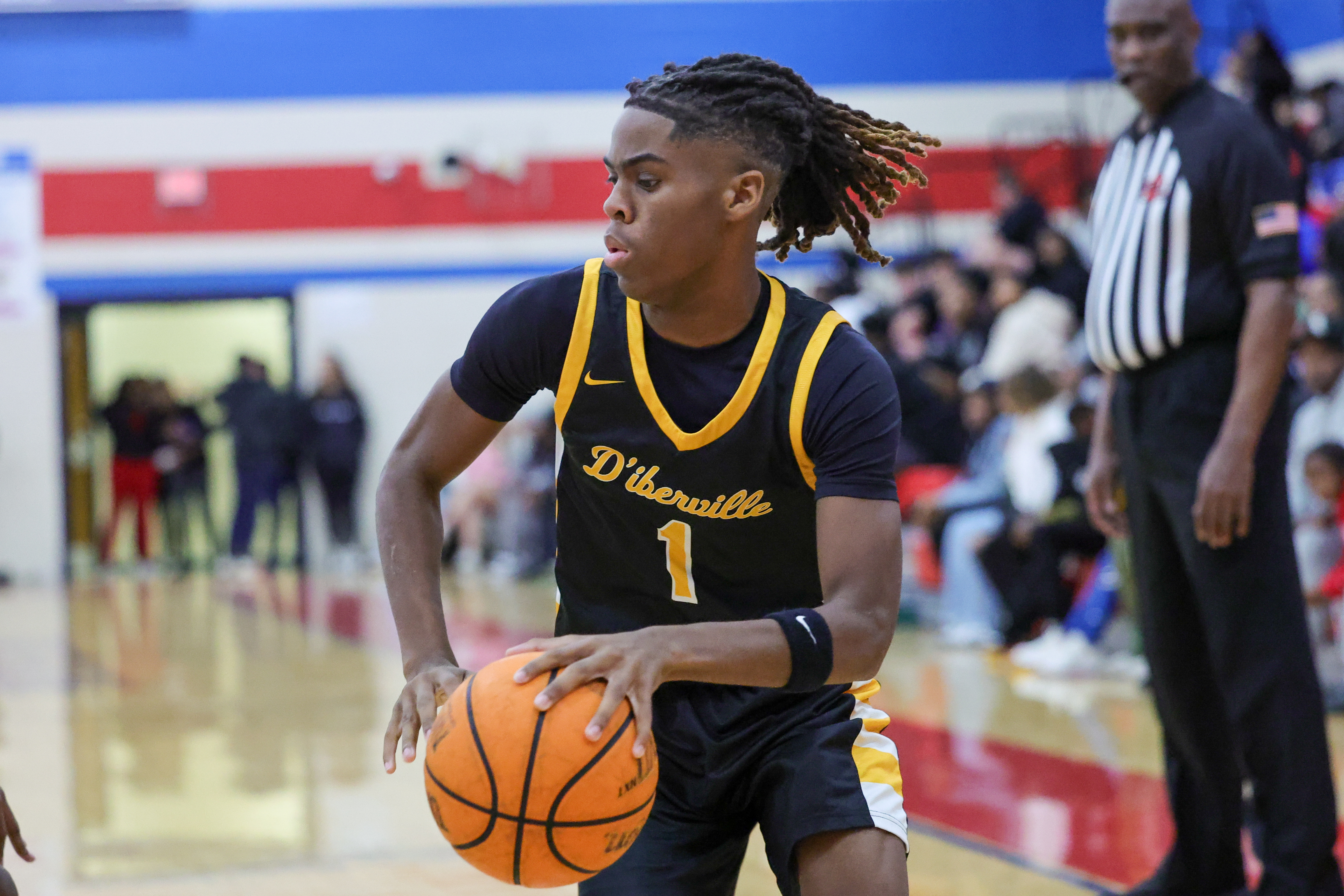 Prep Basketball: Warriors and Greyhounds square off in key Region 4-7A affair Tuesday night