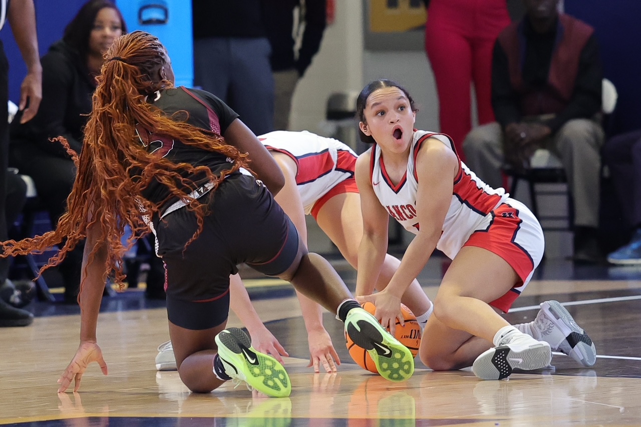 Prep Basketball: Season comes to a stunning end for Lady Hawks in 36-27 loss to Terry