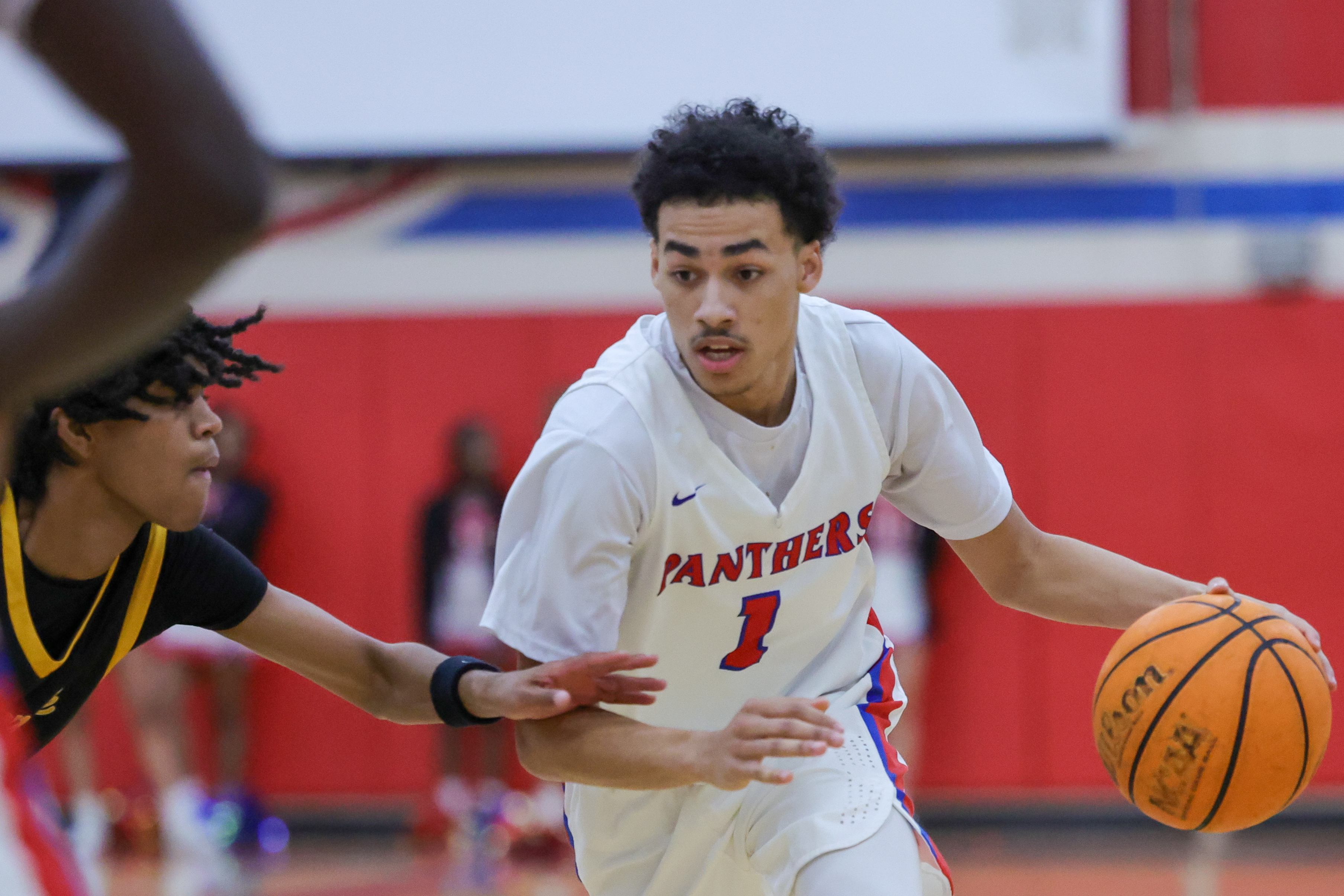 Prep Basketball: Panthers pound PRC 66-32 to open Class 6A South State playoffs
