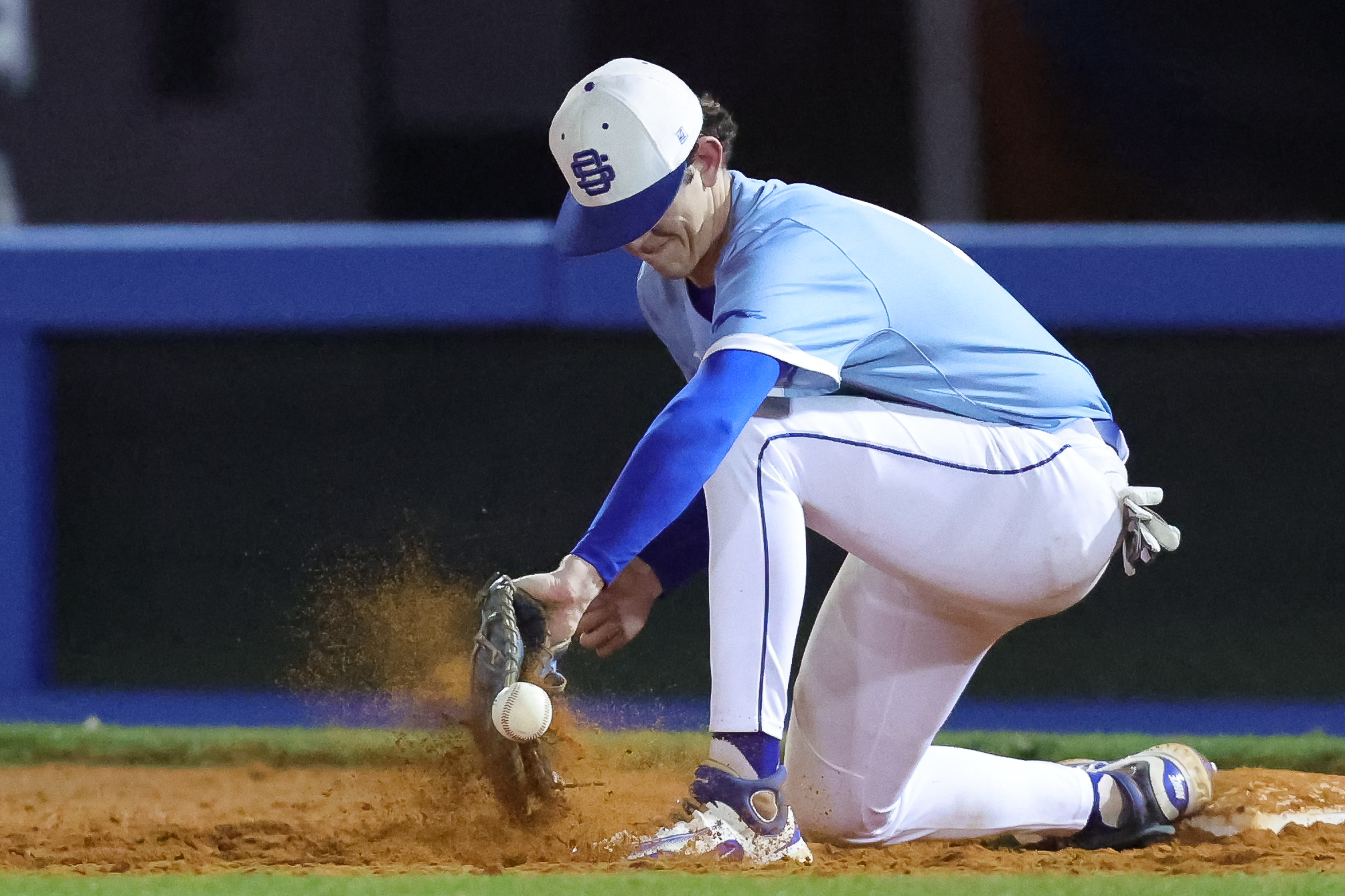 Prep Baseball: Greyhounds use five run rally to outlast Oxford 7-3 in “Battle at the Beach”