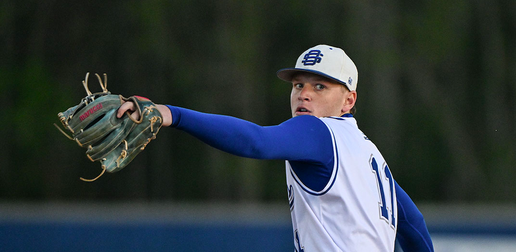Prep Baseball: Greyhounds and Admirals retain top spots in Region 4-7A with wins