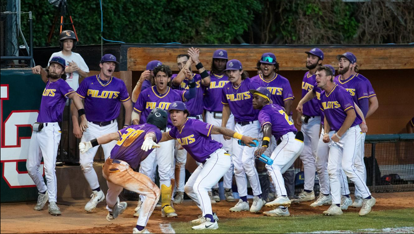 LSU-Shreveport finishes a record-setting 59-0, and the Pilots have a bit of a “Southern Six” connection