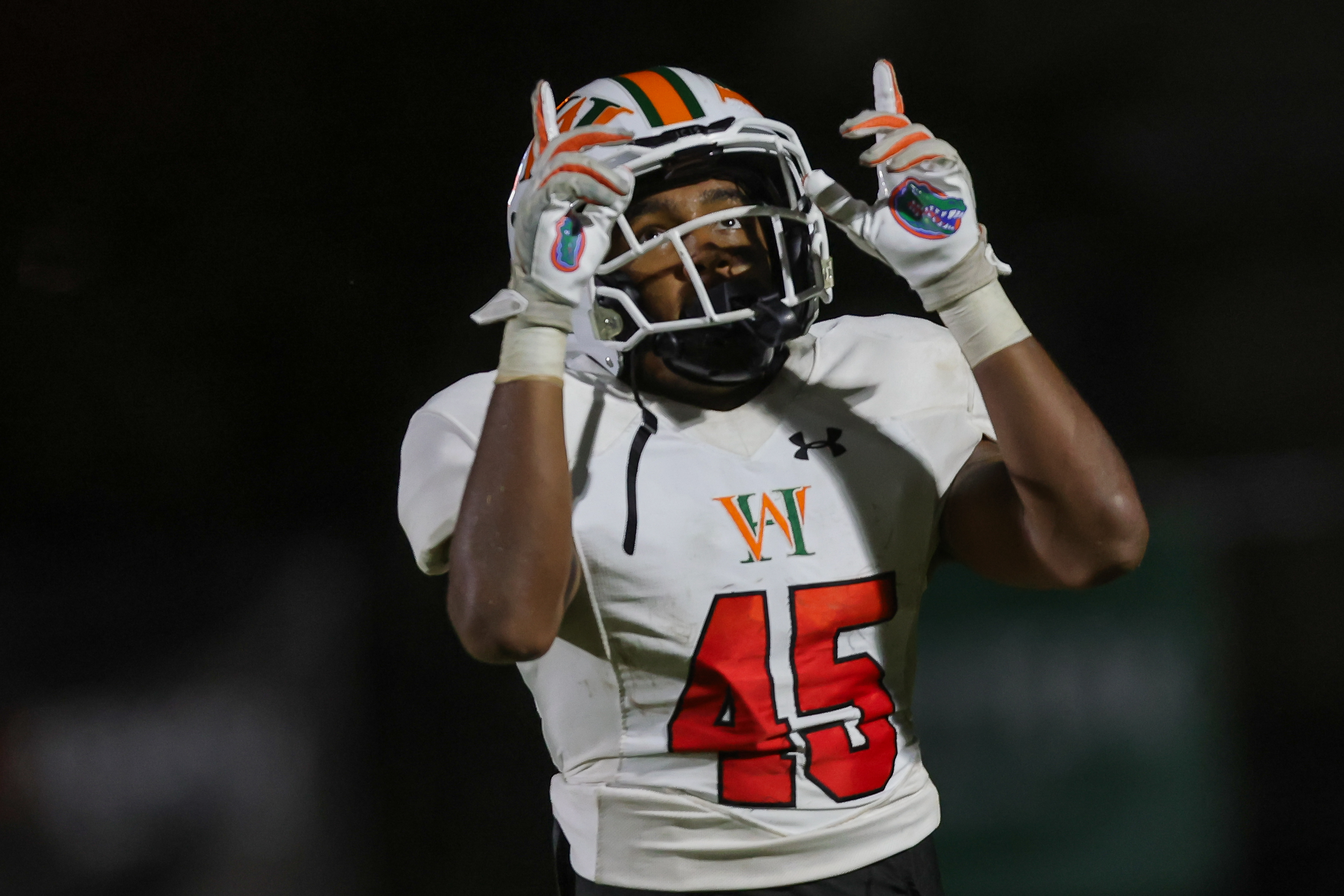 Prep Football: Hurricane running back Stapleton  blows his way on to the “Sweet 16 in the Southern 6” list