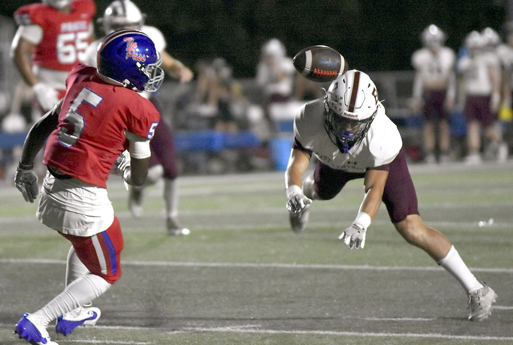 Prep Football: Pass nips East Central 35-33 in final seconds