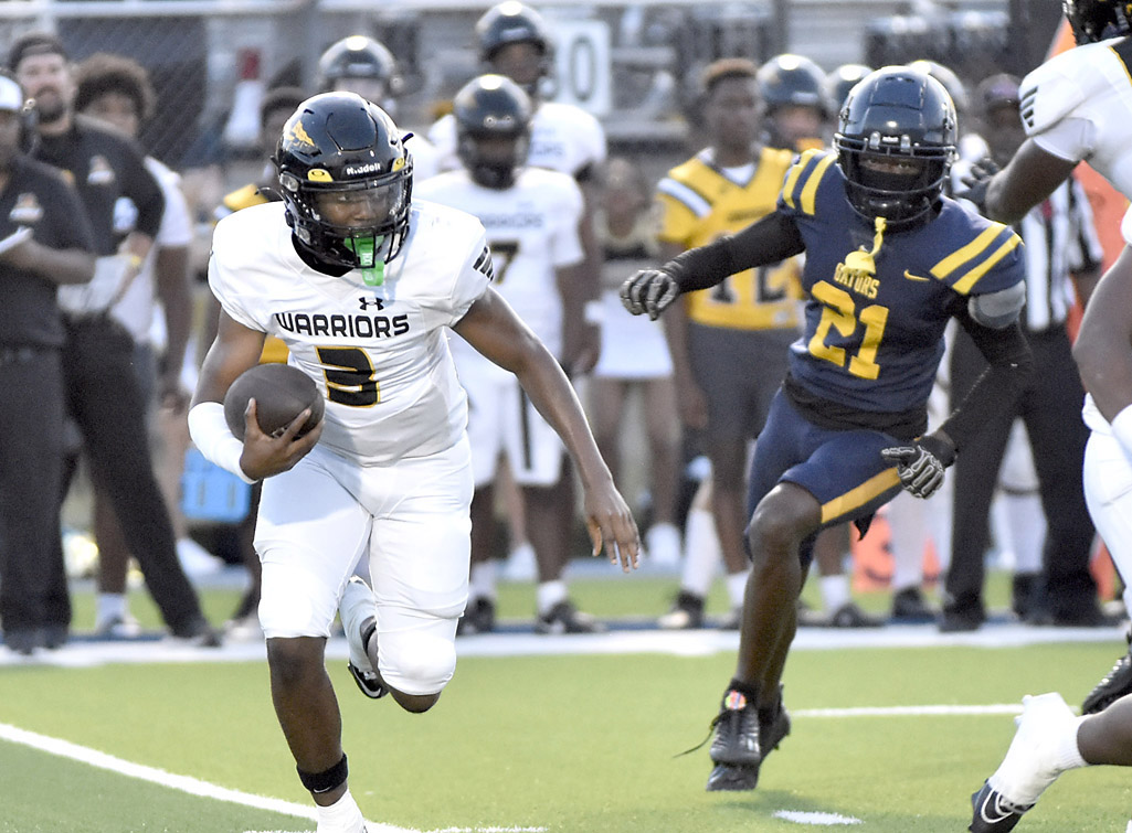 Prep Football: Warriors ground Gators 42-17 Friday night
