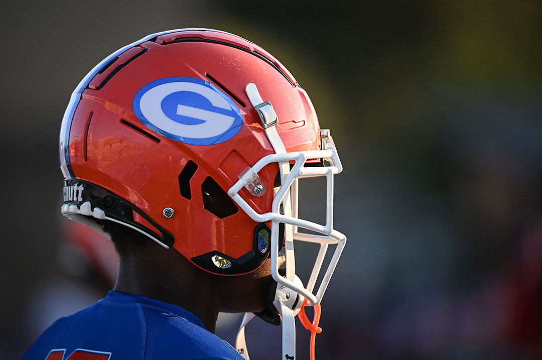 Prep Football: Region schedule is unusual for Greyhounds and Admirals this season