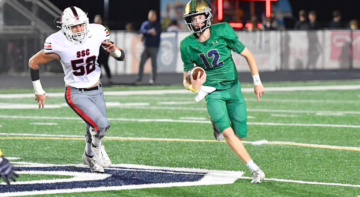 Prep Football: Fighting Irish roll over Rock-A-Chaws in Region 8-3A rivalry