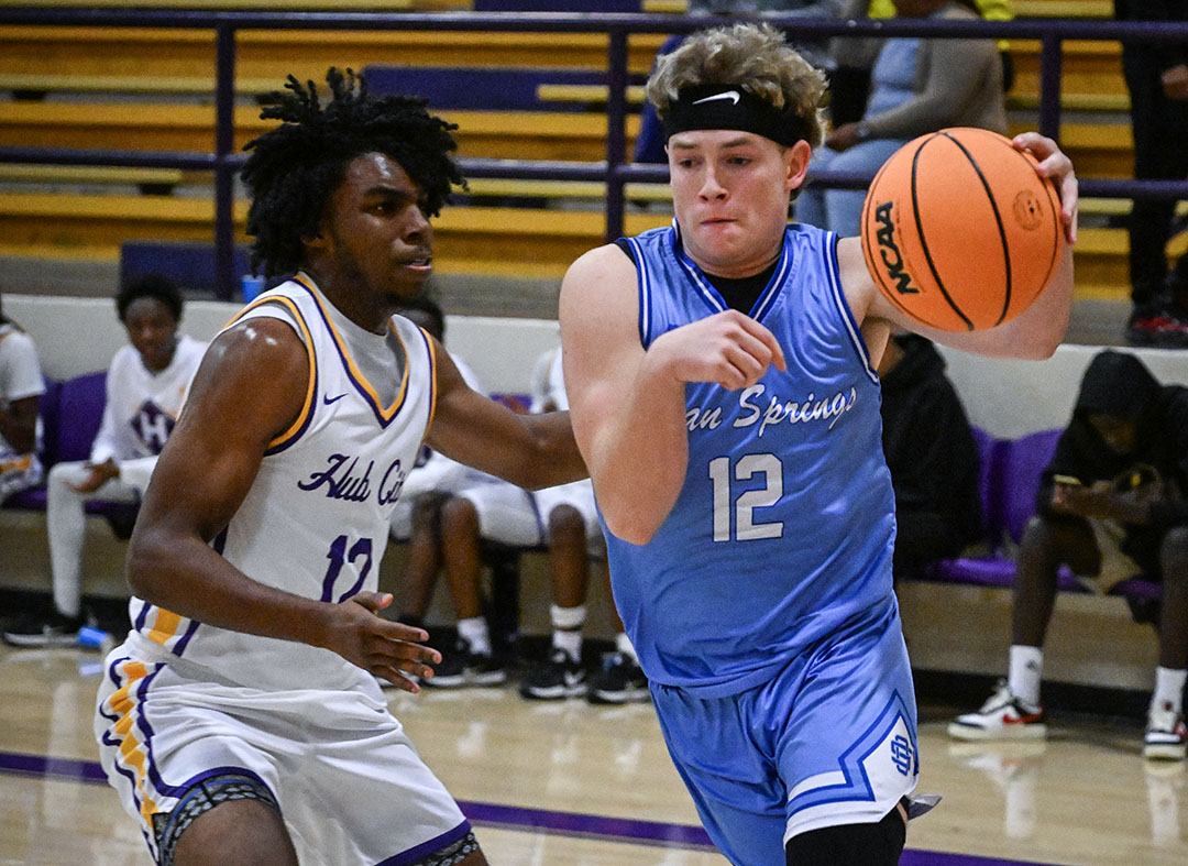 Prep Basketball: Home-standing Hattiesburg slips past the Greyhounds Tuesday night