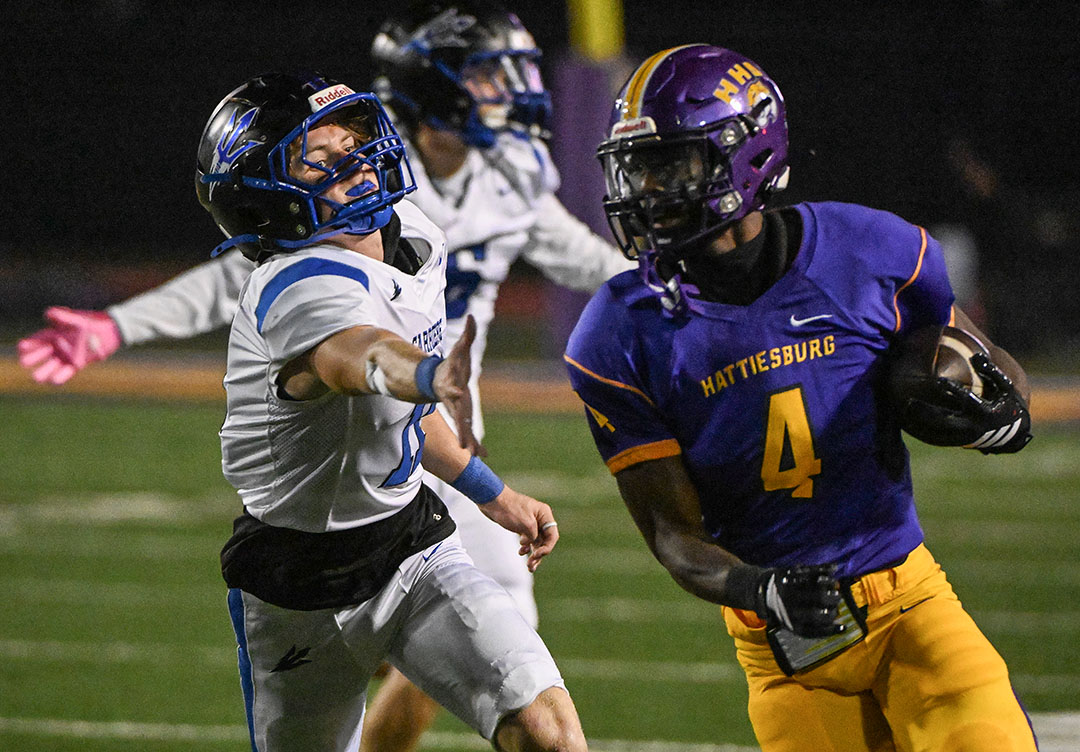 Prep Football: Home-standing Hattiesburg destroys PRC 42-0 to open playoffs