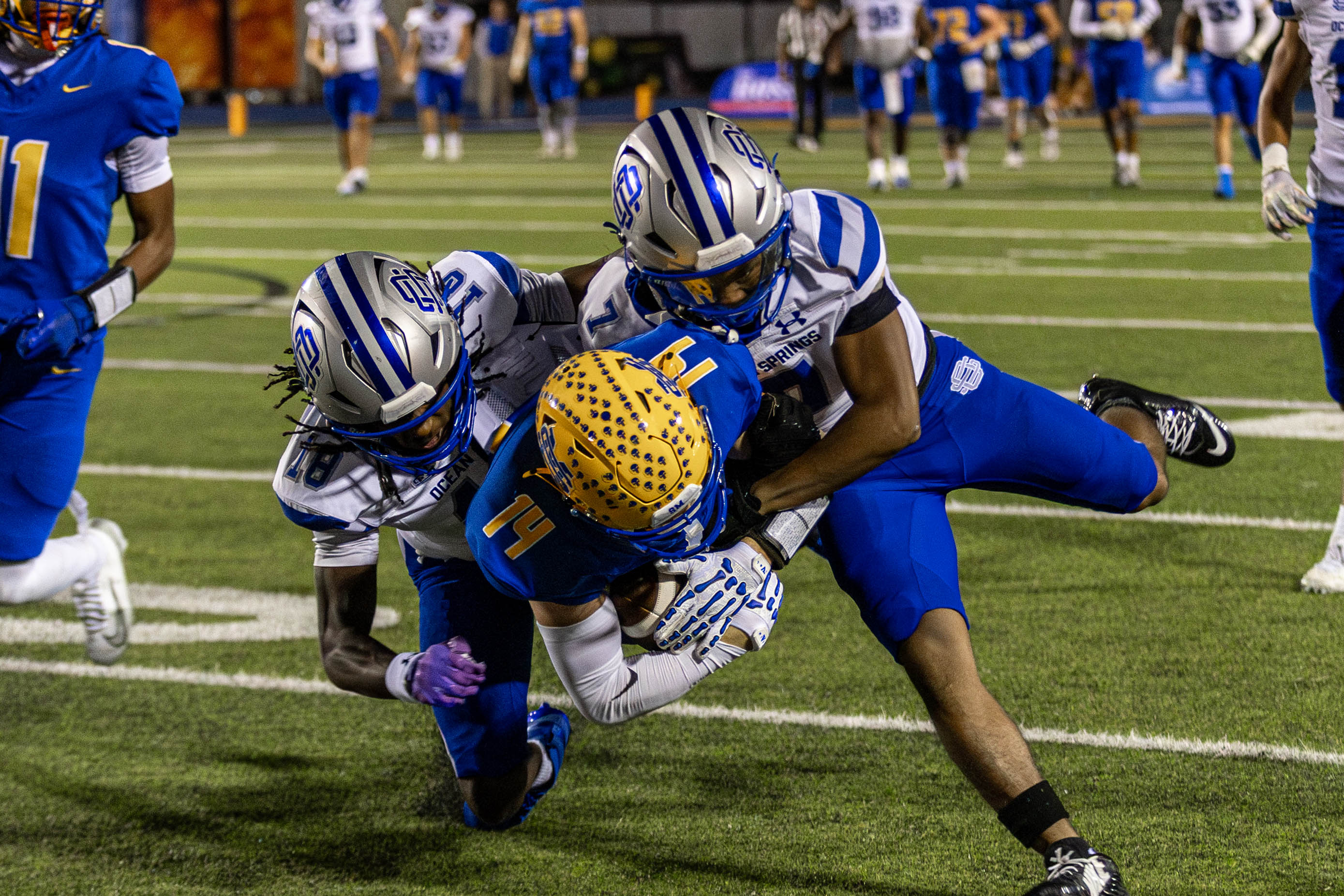 Prep Football: Greyhounds maul Yellow Jackets 49-21 Thursday night