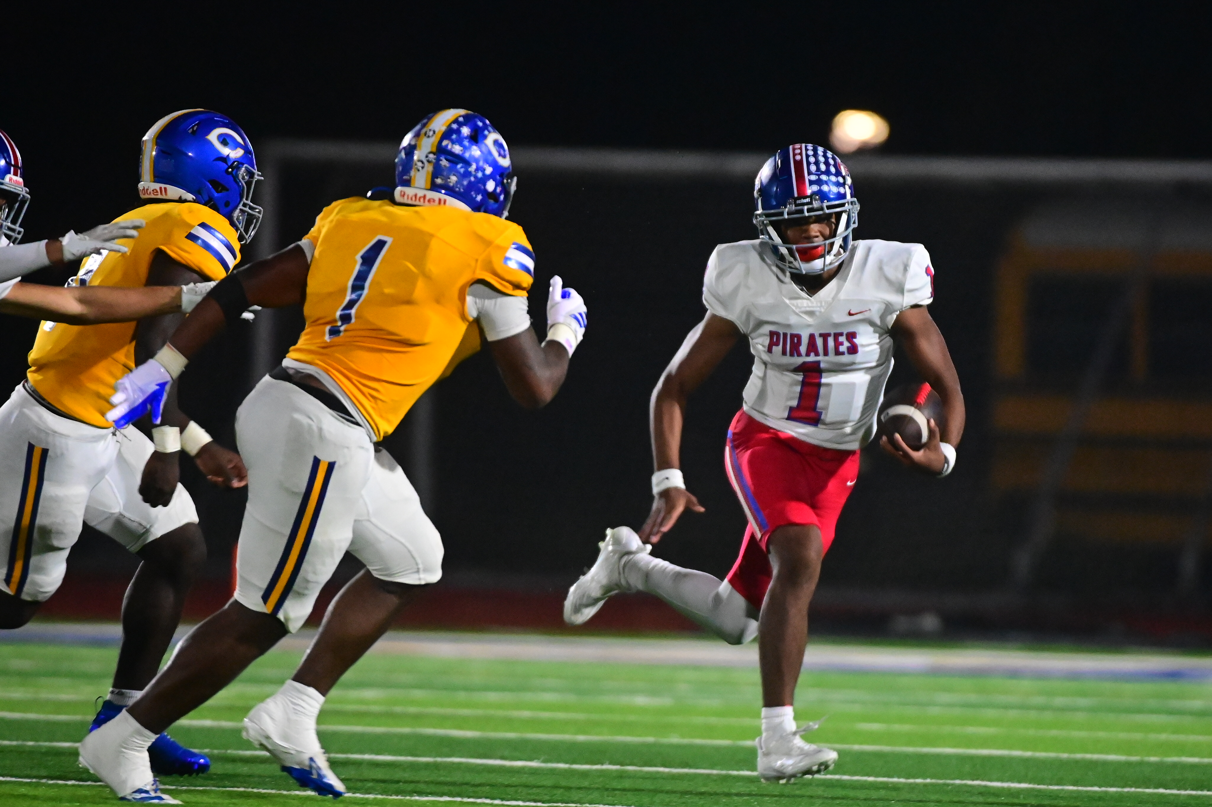 Prep Football: Columbia sends Pass Christian packing in dominant fashion, 41-6