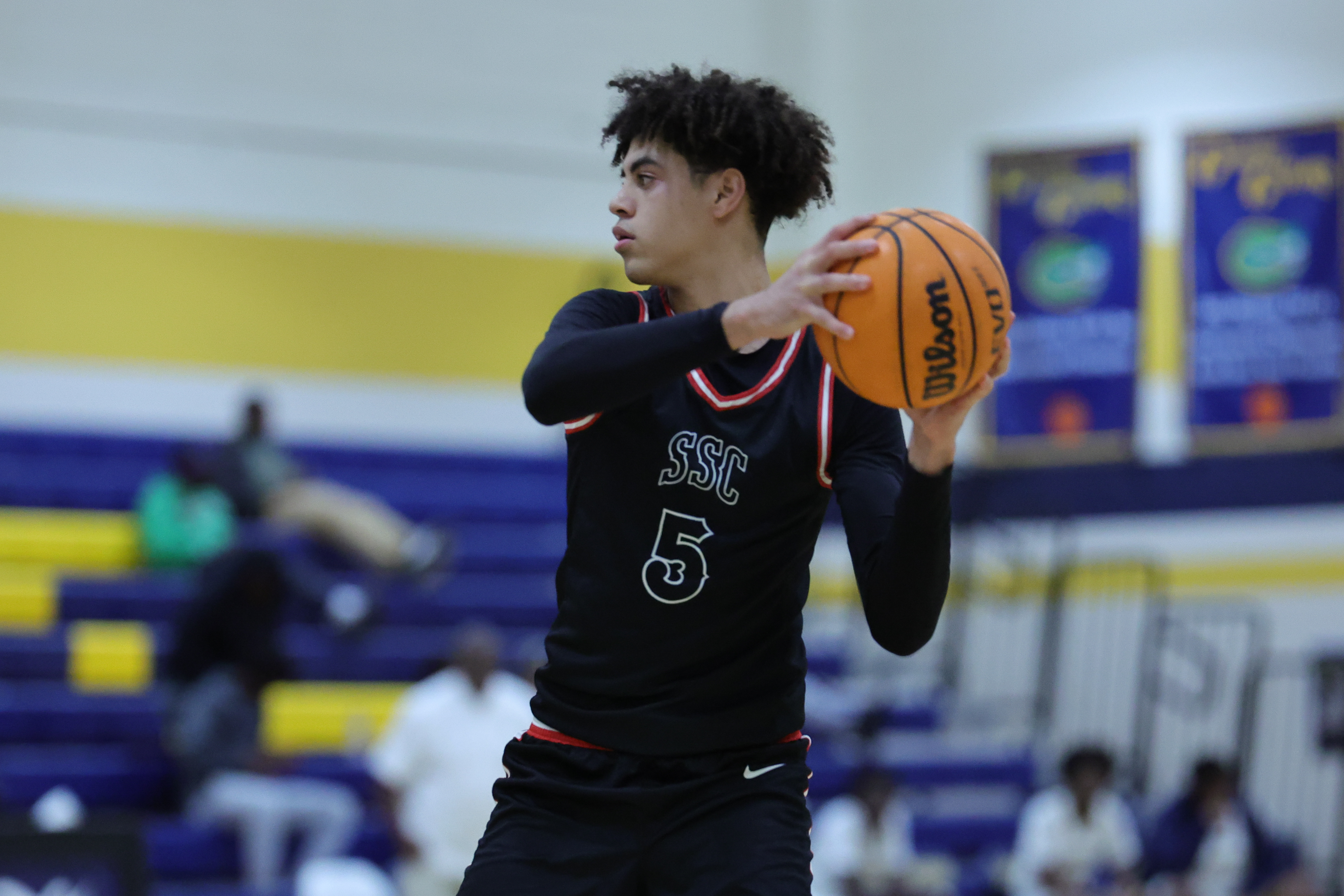 Prep Basketball: Rocks and Red Rebels earn wins at annual “War on the Shore” Saturday