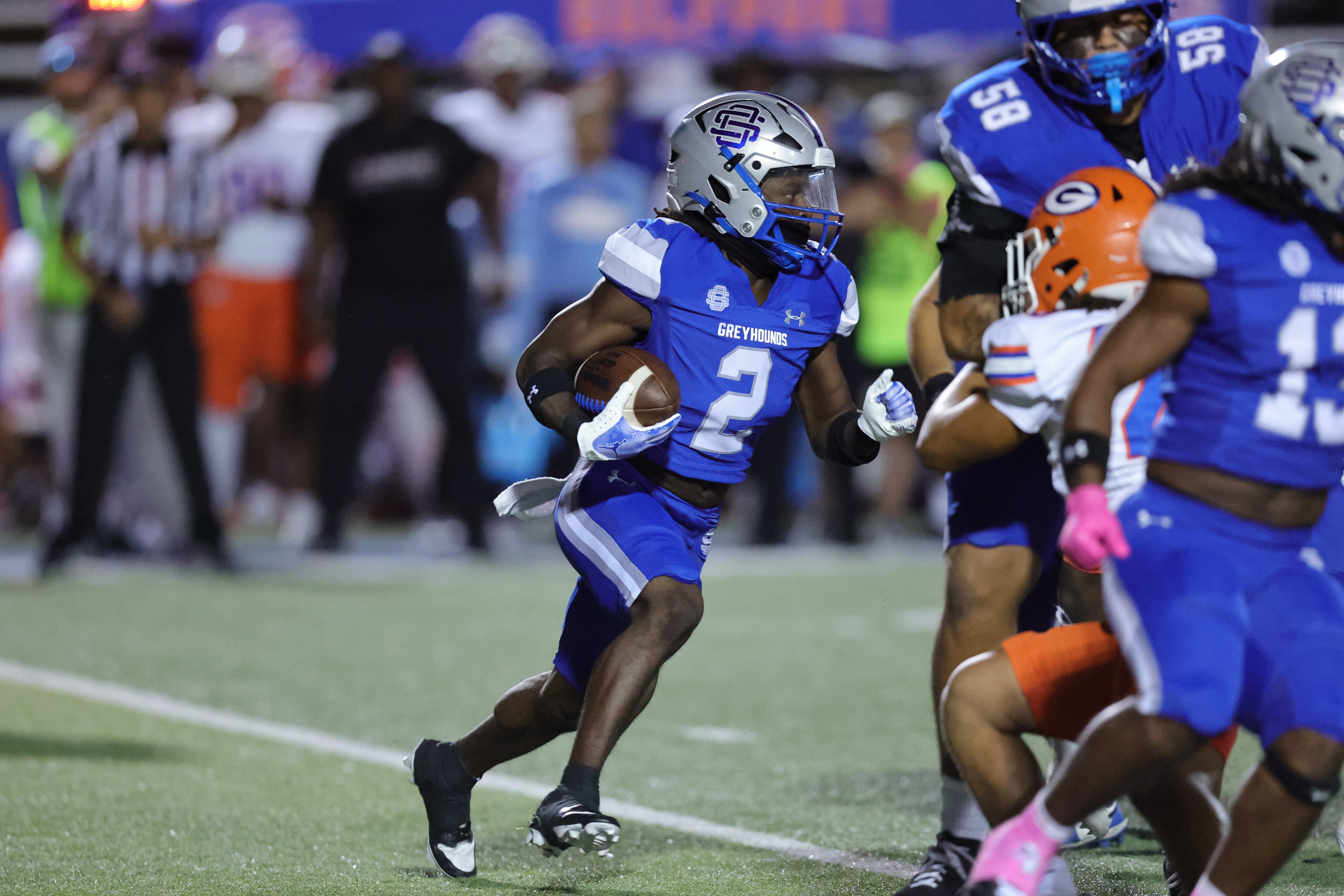 Prep Football: Greyhound Whitehead is the “Southern Six Senior Spotlight” this week