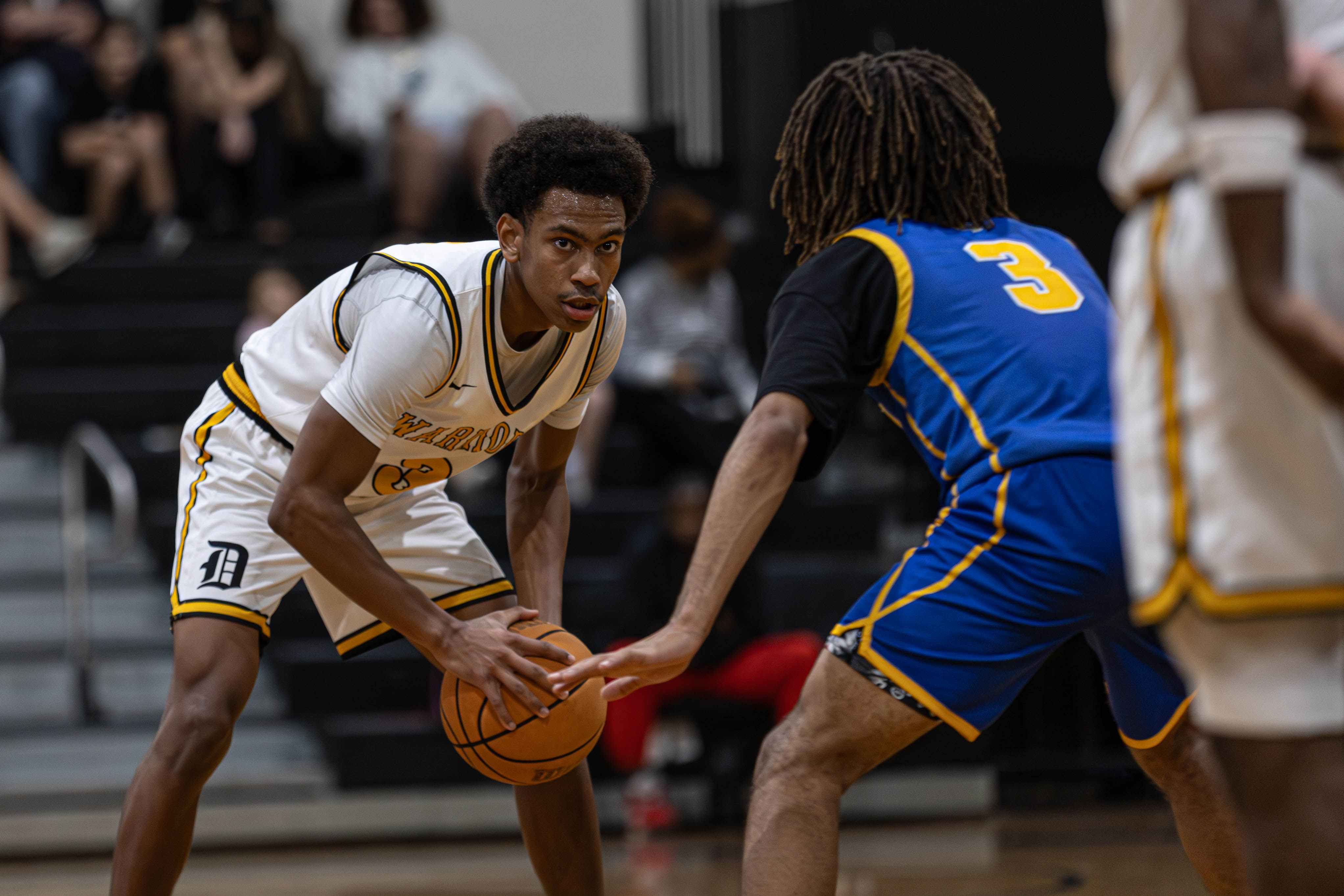 Prep Basketball: Warriors take down Yellow Jackets with second half comeback