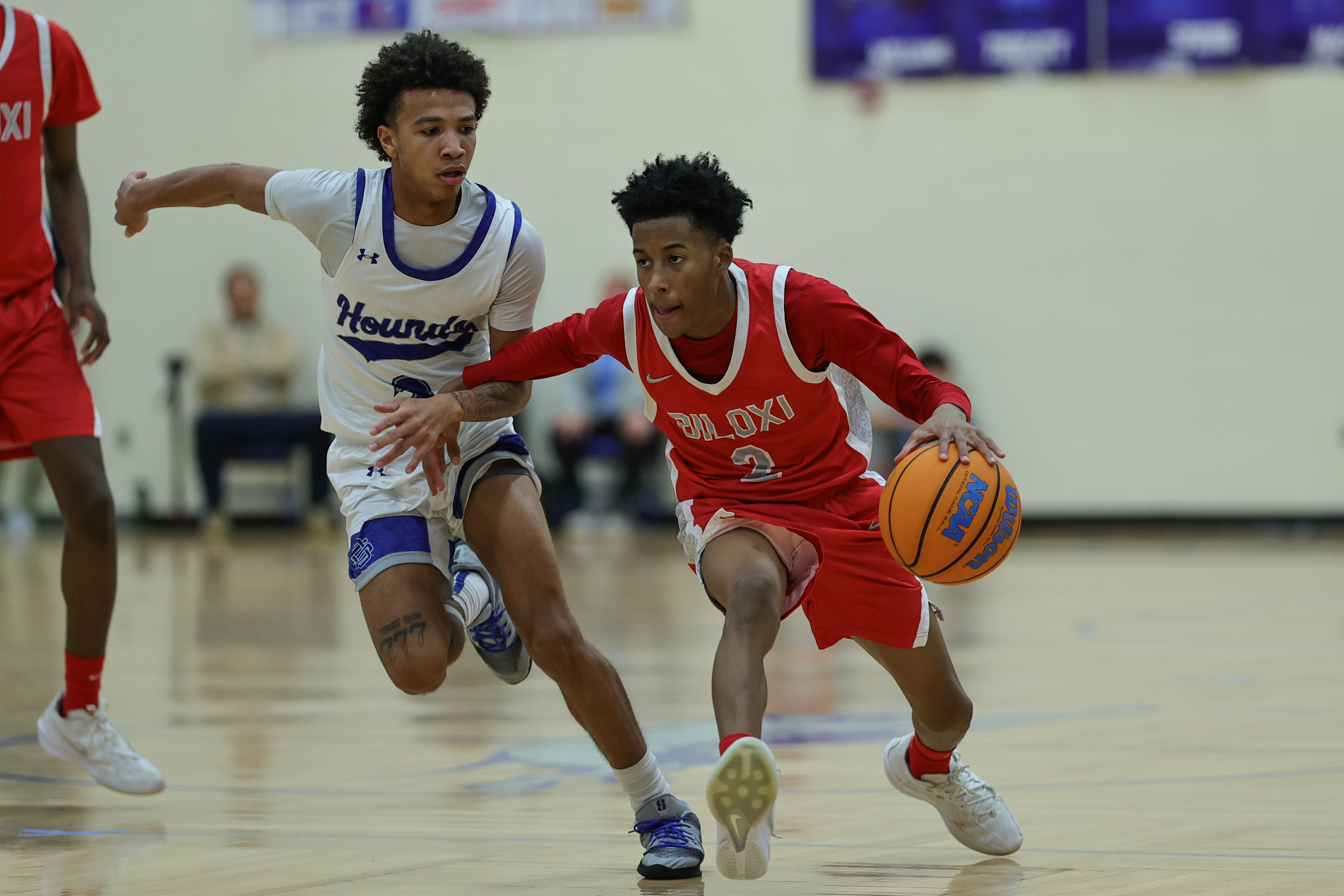 Prep Basketball: Indians slip past Greyhounds in close Region 4-7A contest