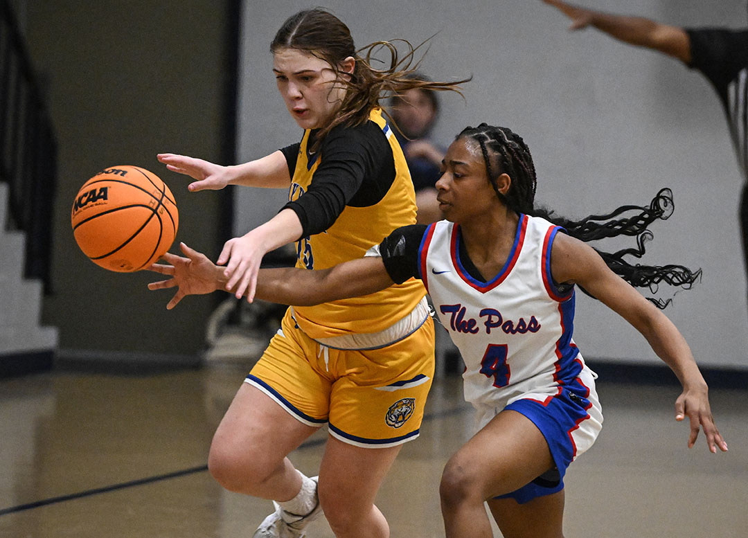 Prep Basketball: Here are the pairings for the second round of the playoffs in Class 4A-1A