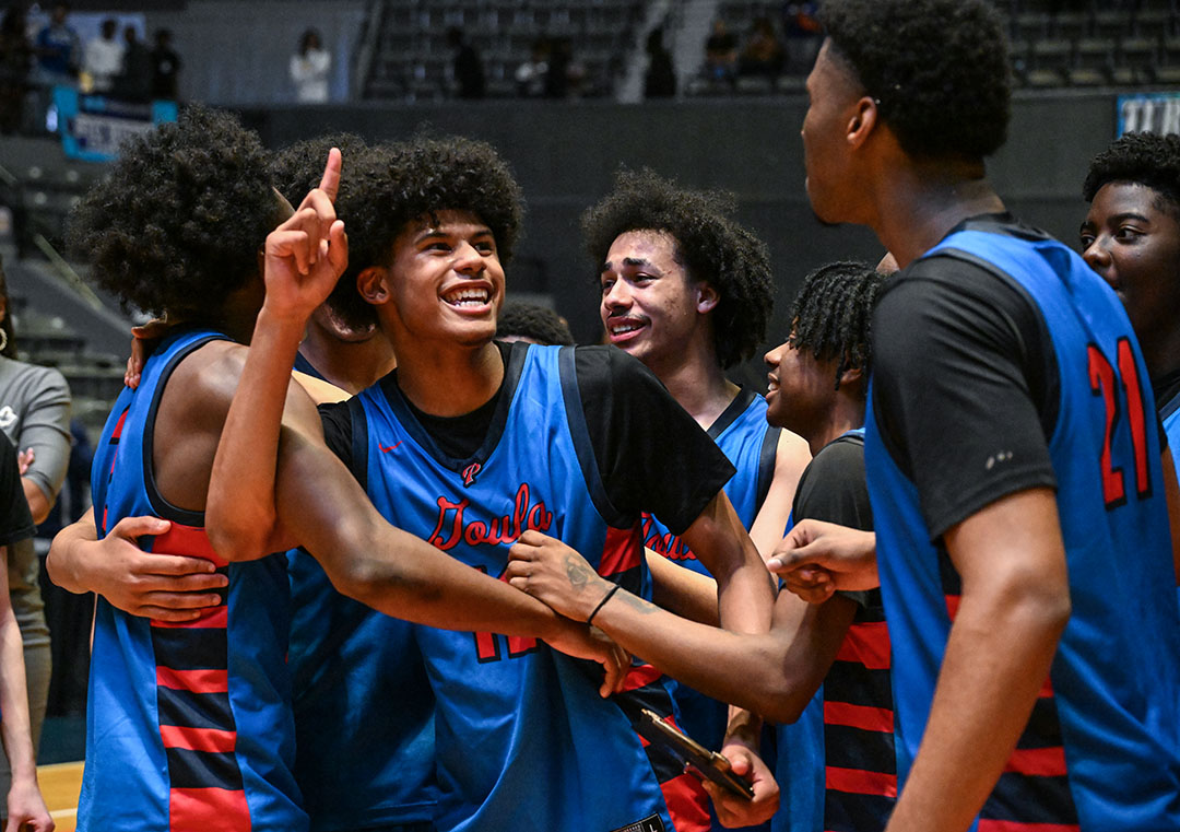Prep Basketball: Finally, Pascagoula lays claim to its first ever Gold Ball on the hardwood