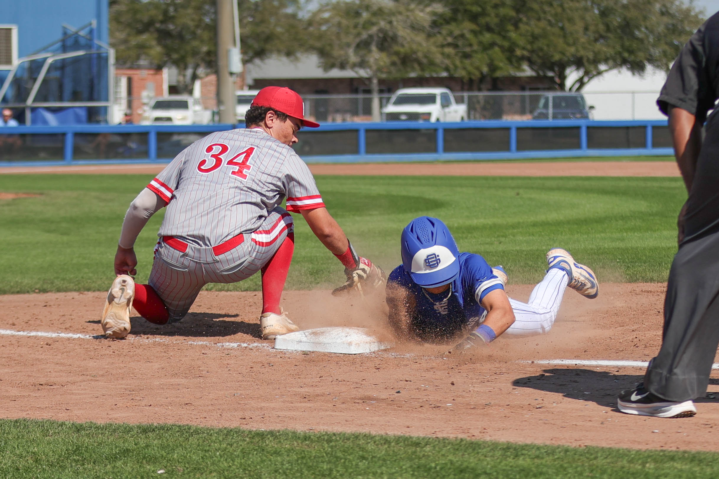 Prep Baseball: Greyhounds complete three game sweep of Indians Saturday afternoon